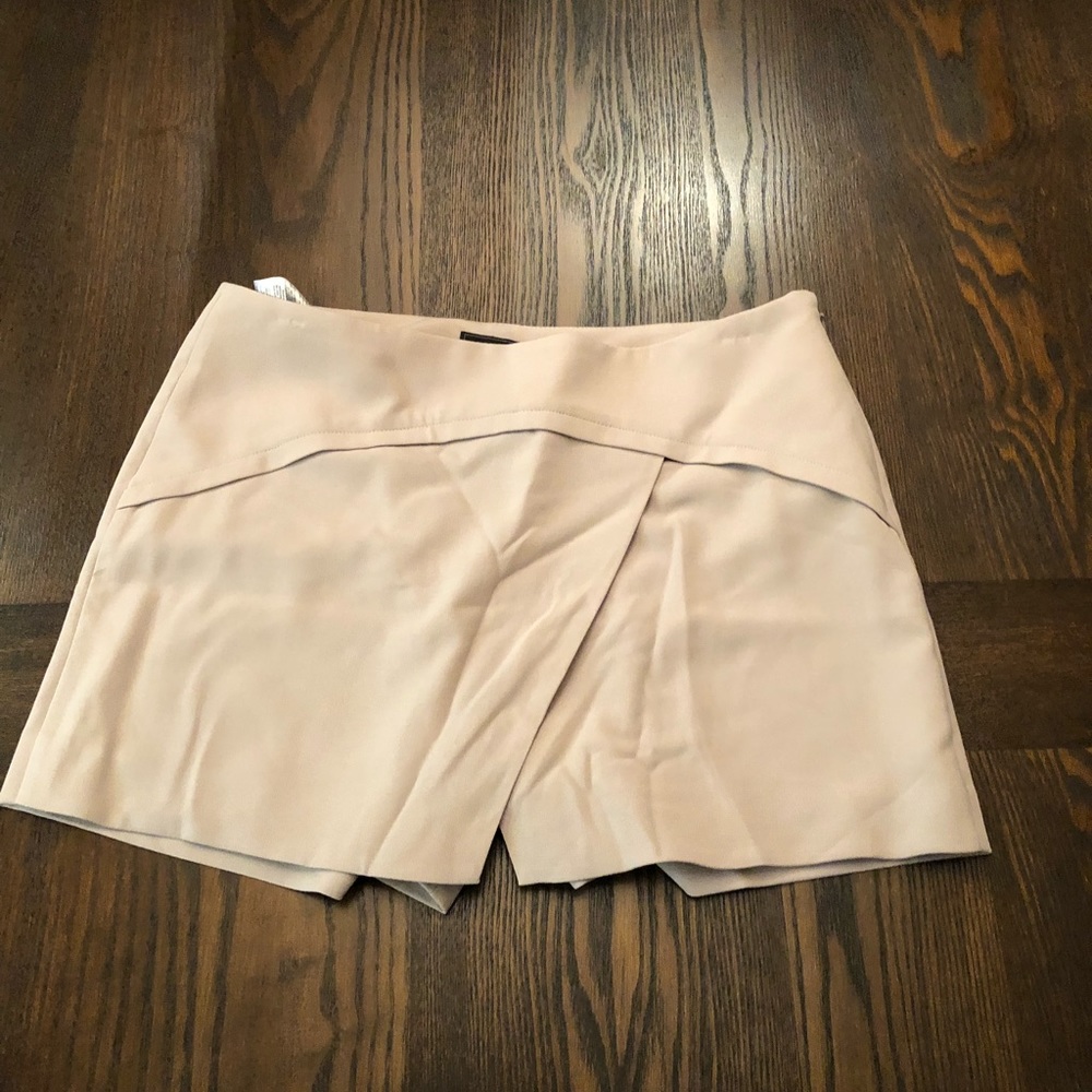 Bcbg maxazria dress shorts
